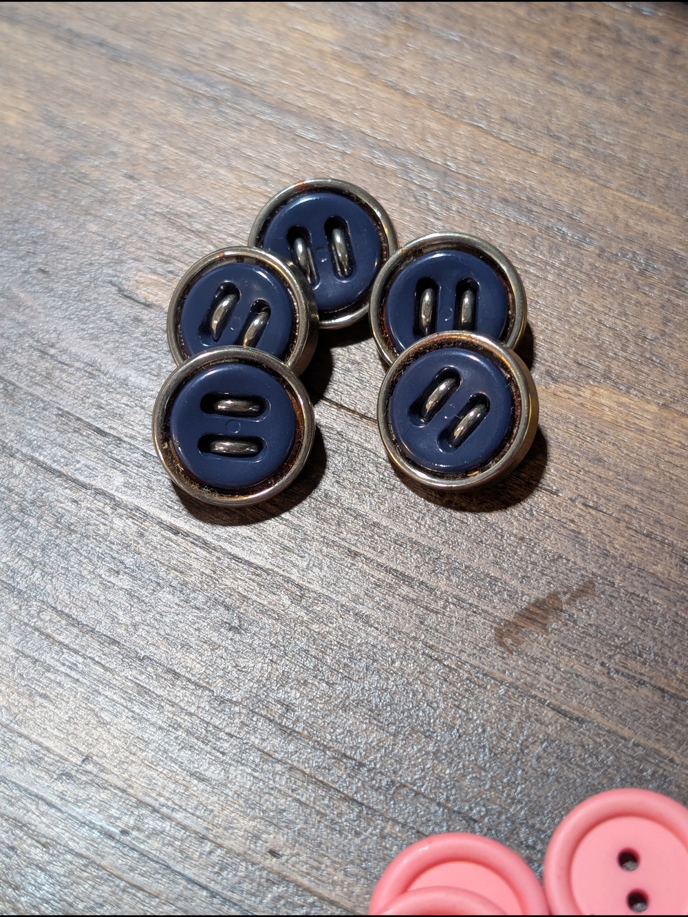 1980s Assorted Buttons - Picture 6 of 10